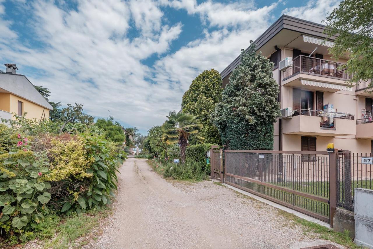 Casa Lugana 15 - Monolocale Con Piscina Fronte Lago 西尔米奥奈 外观 照片