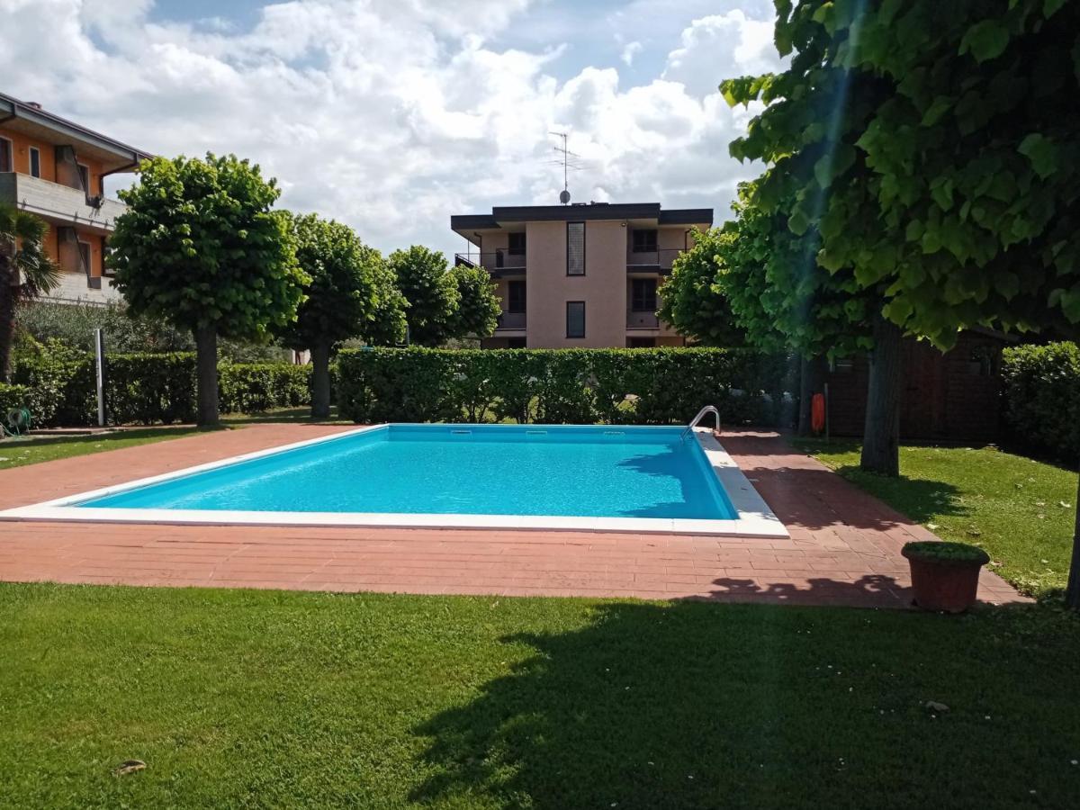 Casa Lugana 15 - Monolocale Con Piscina Fronte Lago 西尔米奥奈 外观 照片